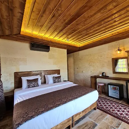 Flavia Cappadocia אוצ'יסר